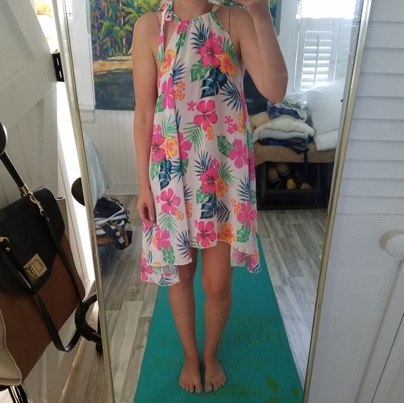 VENUS Other - VENUS floral high neck dress
